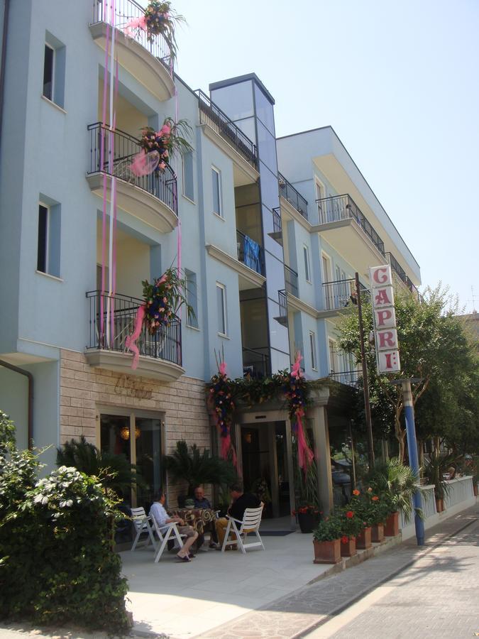 Hotel Capri Bellaria-Igea Marina Bagian luar foto