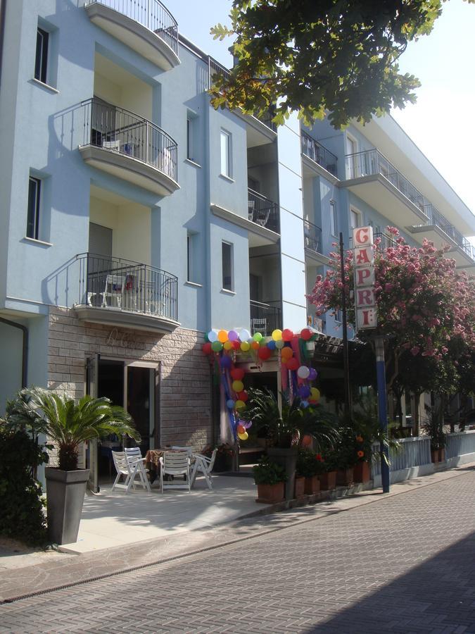Hotel Capri Bellaria-Igea Marina Bagian luar foto