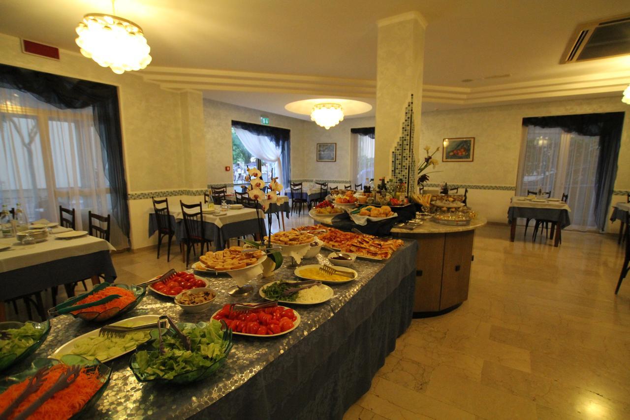 Hotel Capri Bellaria-Igea Marina Bagian luar foto